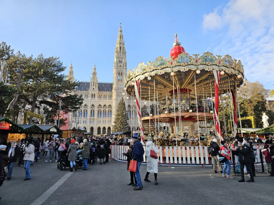 Julmarknad framför stadshuset