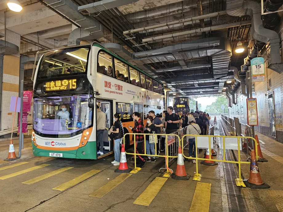 Buss 15, Victoria Peak