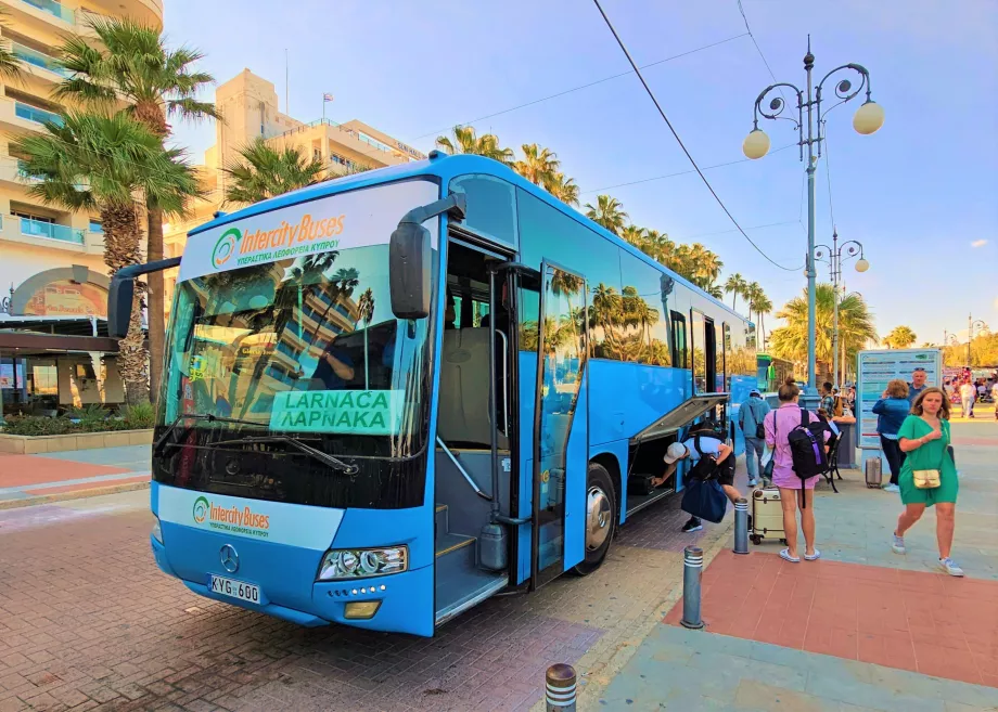 InterCity-buss i Larnaca