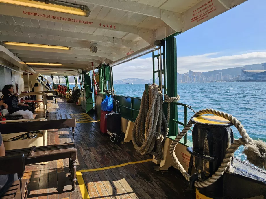 Nedre däck på Star Ferry