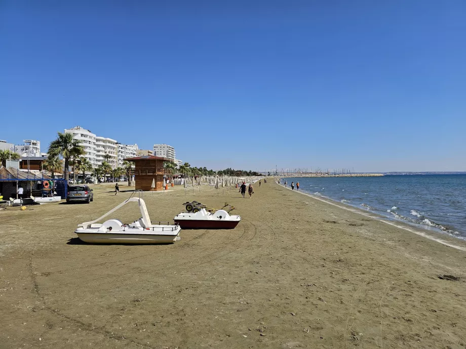 Huvudstranden i Larnaca