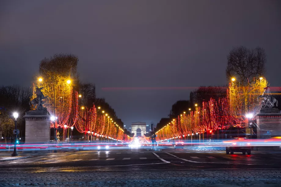 Jul Champs-Élysees