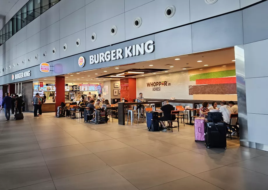 Buger King i ankomsthallen, allmänna utrymmen