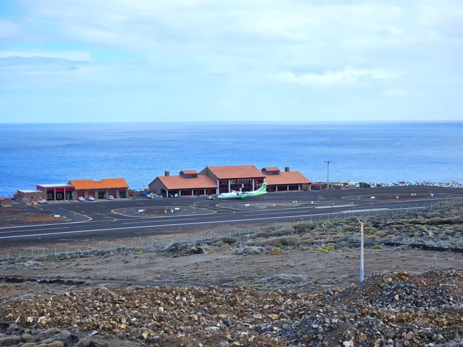 Ankomst till flygplatsen El Hierro