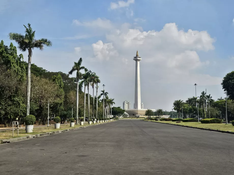 Parkera runt Monas-monumentet