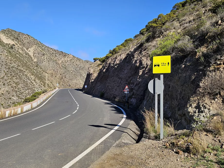 Varning för omkörande cyklister