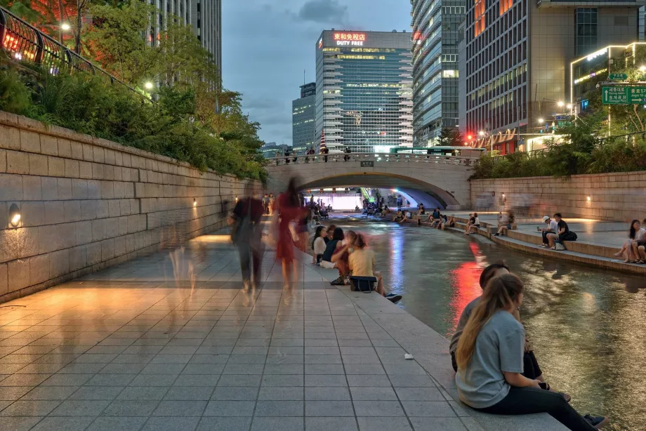 Cheonggyecheon