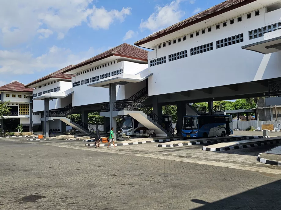 Giwangan Terminal