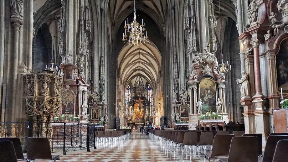 Stephansdom interiör