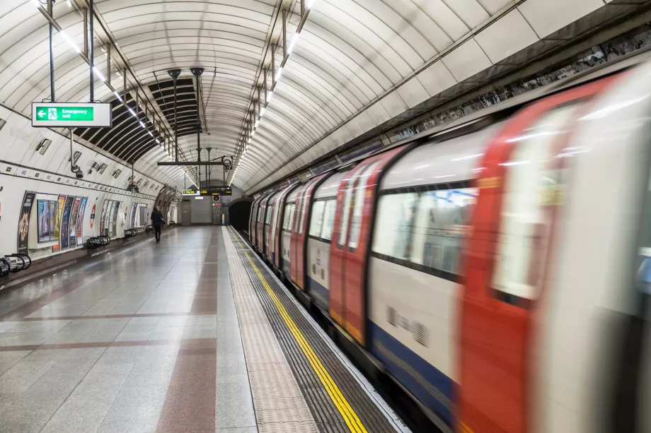 Londons tunnelbanestationer